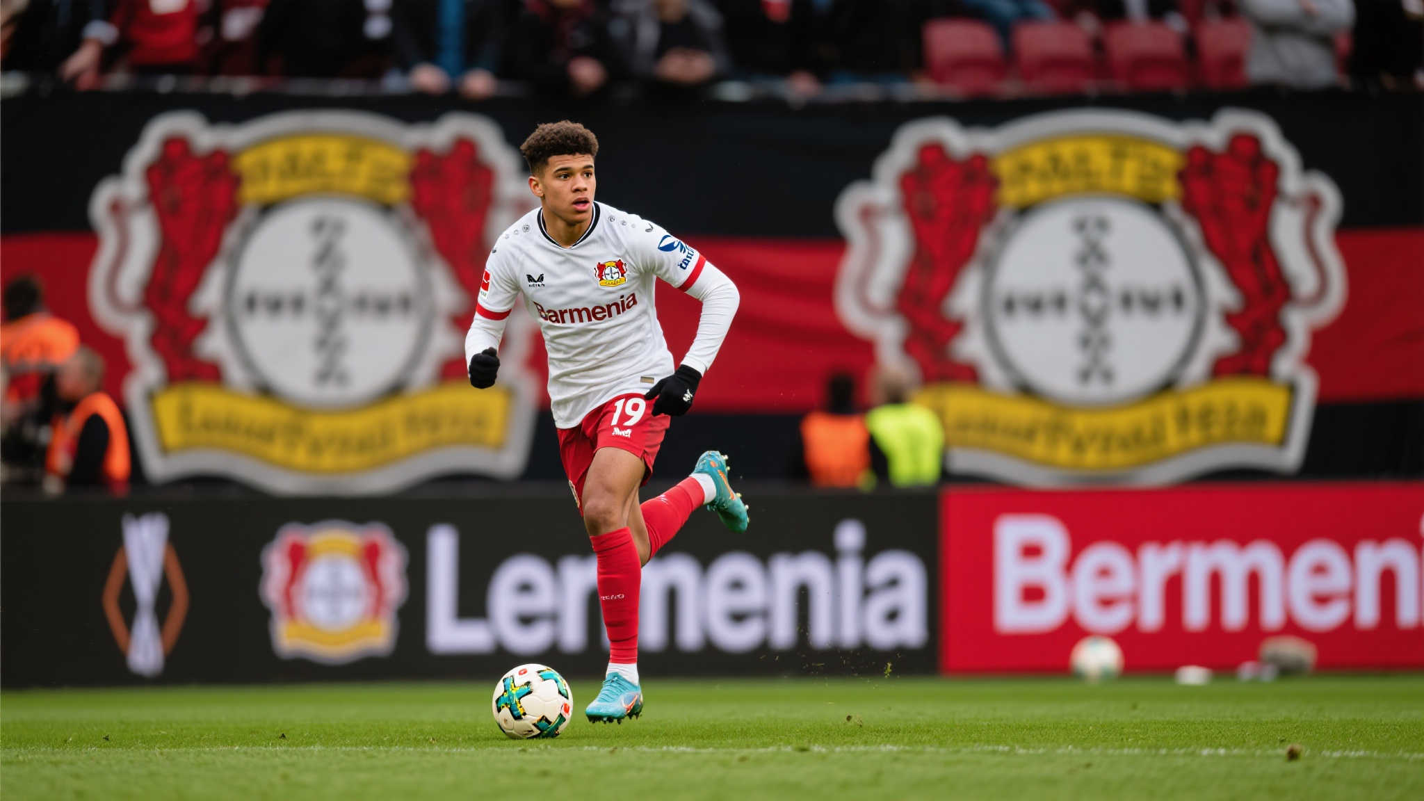 德媒:勒沃库森欲签下佳夫,扎卡不涉转会交易 德媒:勒沃库森欲签下佳夫,扎卡不涉转会交易